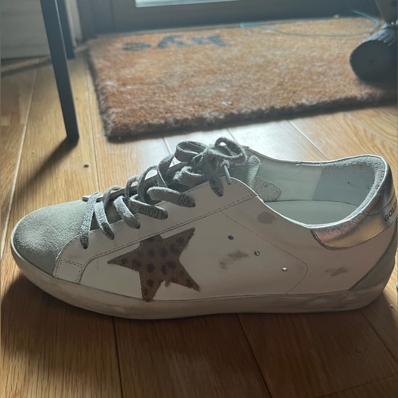 Golden goose sneakers, worn twice! - Picture 4 of 8